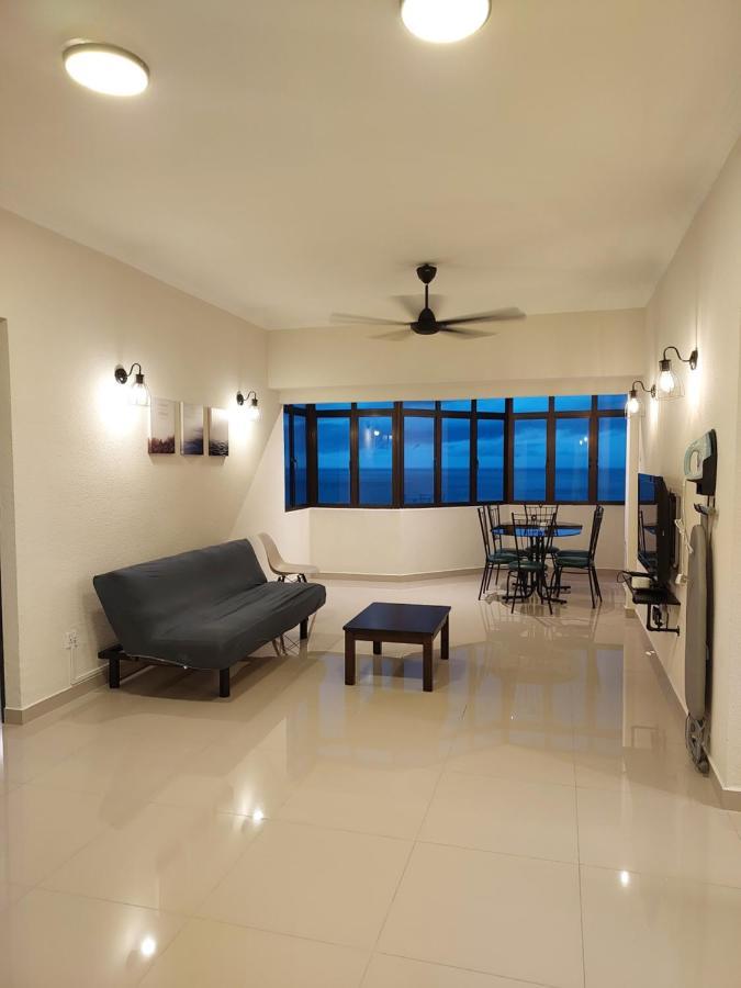 Batu Ferringhi Luxury Seaview Suite - 3Br Екстериор снимка