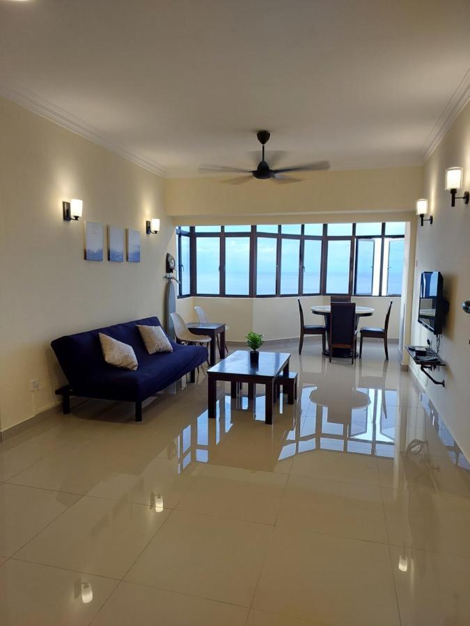 Batu Ferringhi Luxury Seaview Suite - 3Br Екстериор снимка