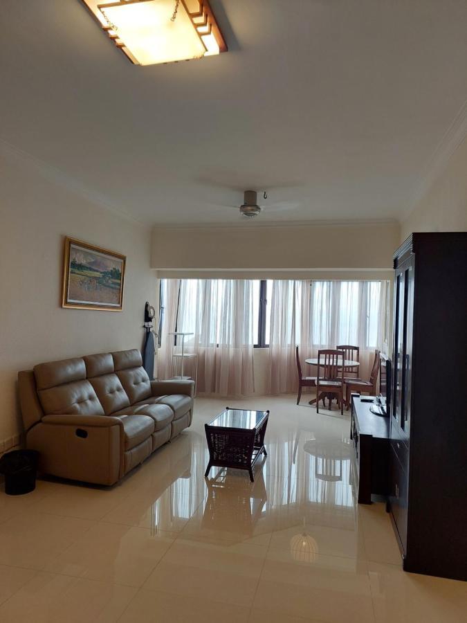Batu Ferringhi Luxury Seaview Suite - 3Br Екстериор снимка