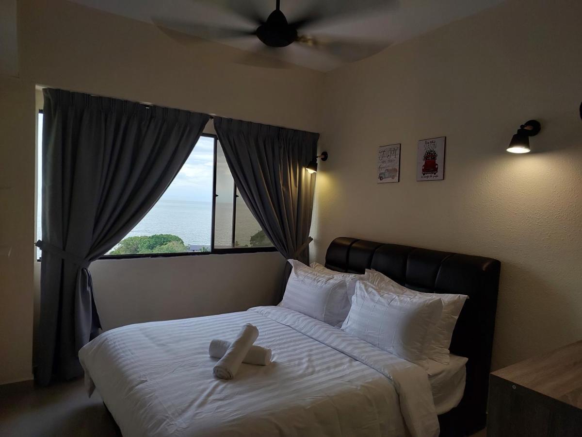 Batu Ferringhi Luxury Seaview Suite - 3Br Екстериор снимка