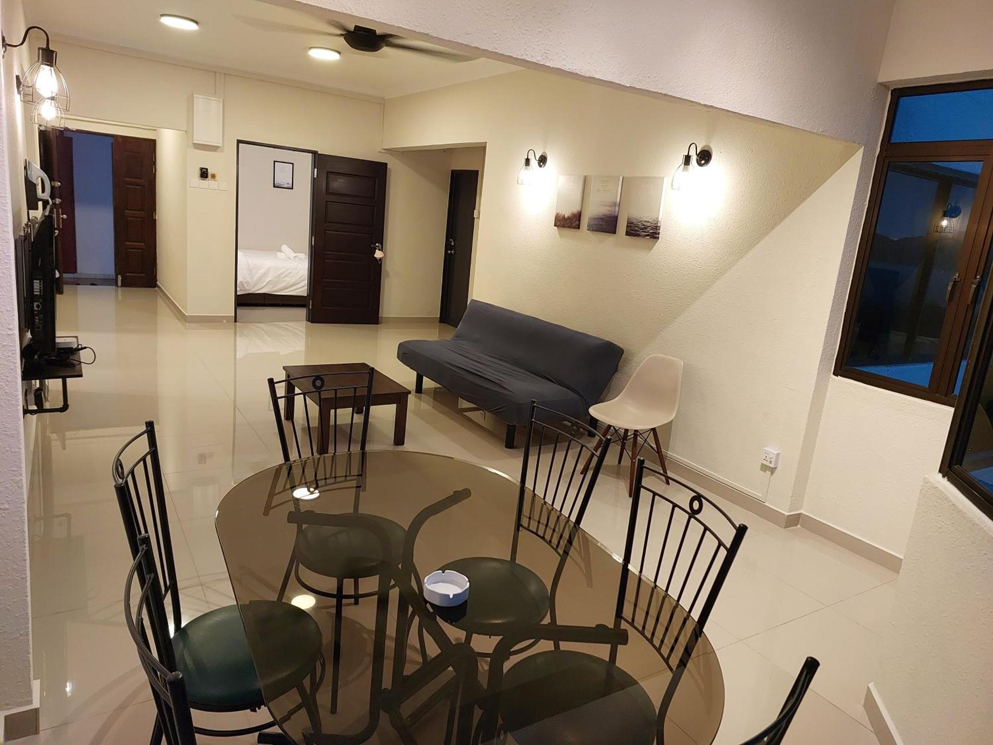 Batu Ferringhi Luxury Seaview Suite - 3Br Стая снимка